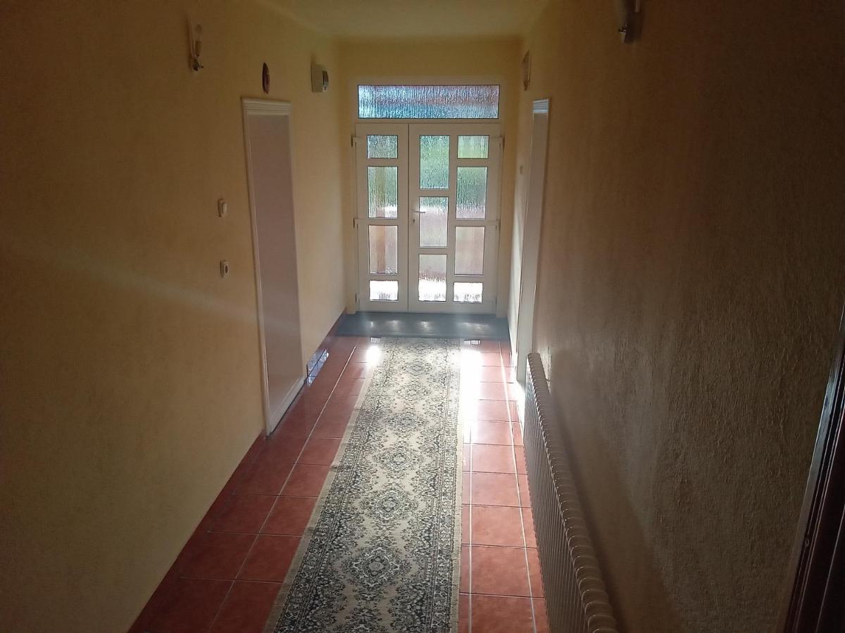 Timi Kulcsoshaz Hotell Lăzarea Eksteriør bilde