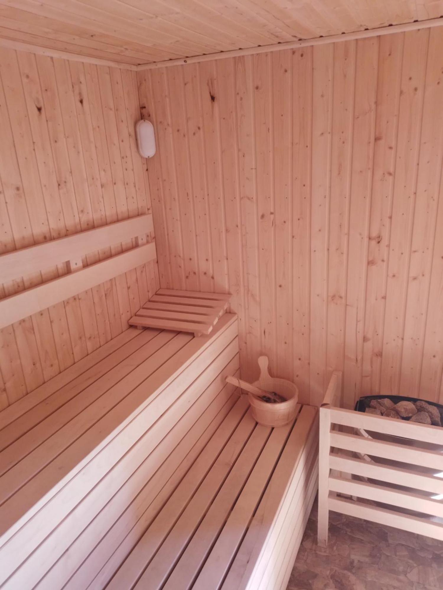 Timi Kulcsoshaz Hotell Lăzarea Eksteriør bilde