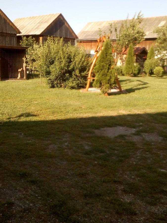 Timi Kulcsoshaz Hotell Lăzarea Eksteriør bilde